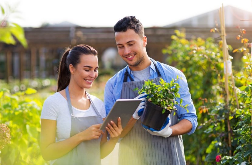The Best Business Software for Landscapers on vendorsmart.com