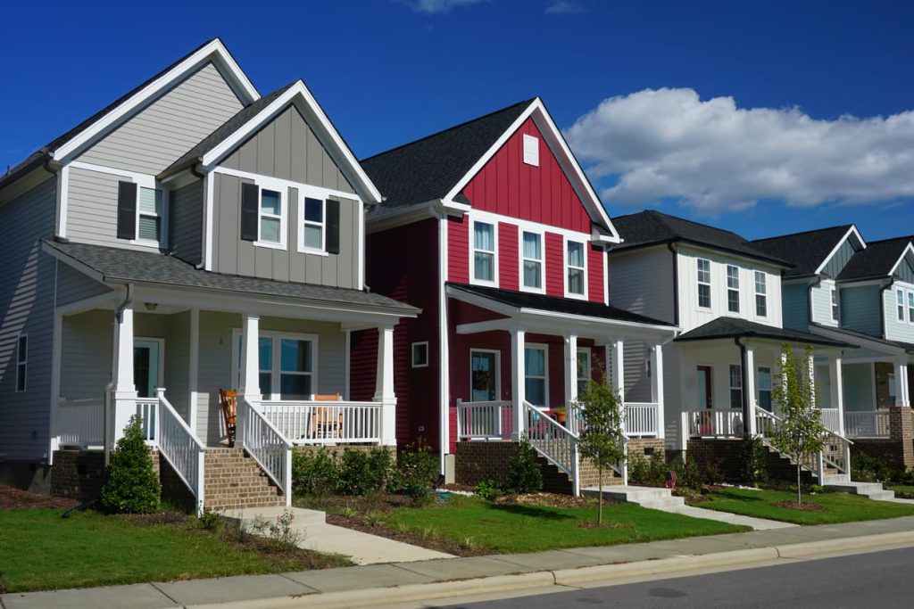 Houses in a neighborhood with good HOA security