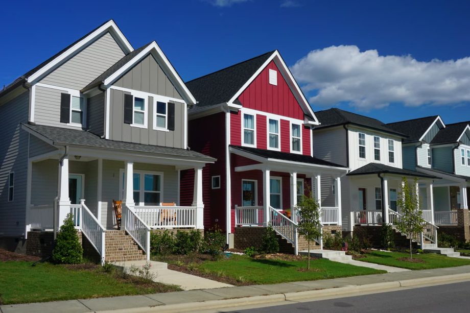 Houses in a neighborhood with good HOA security